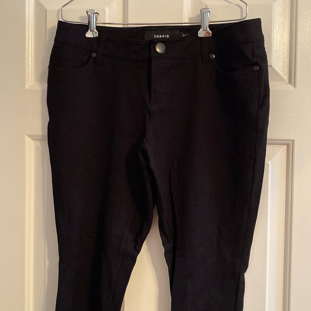 Torrid Studio Luxe Ponte Pants size 10R VERY STRETCHY Skinny fit